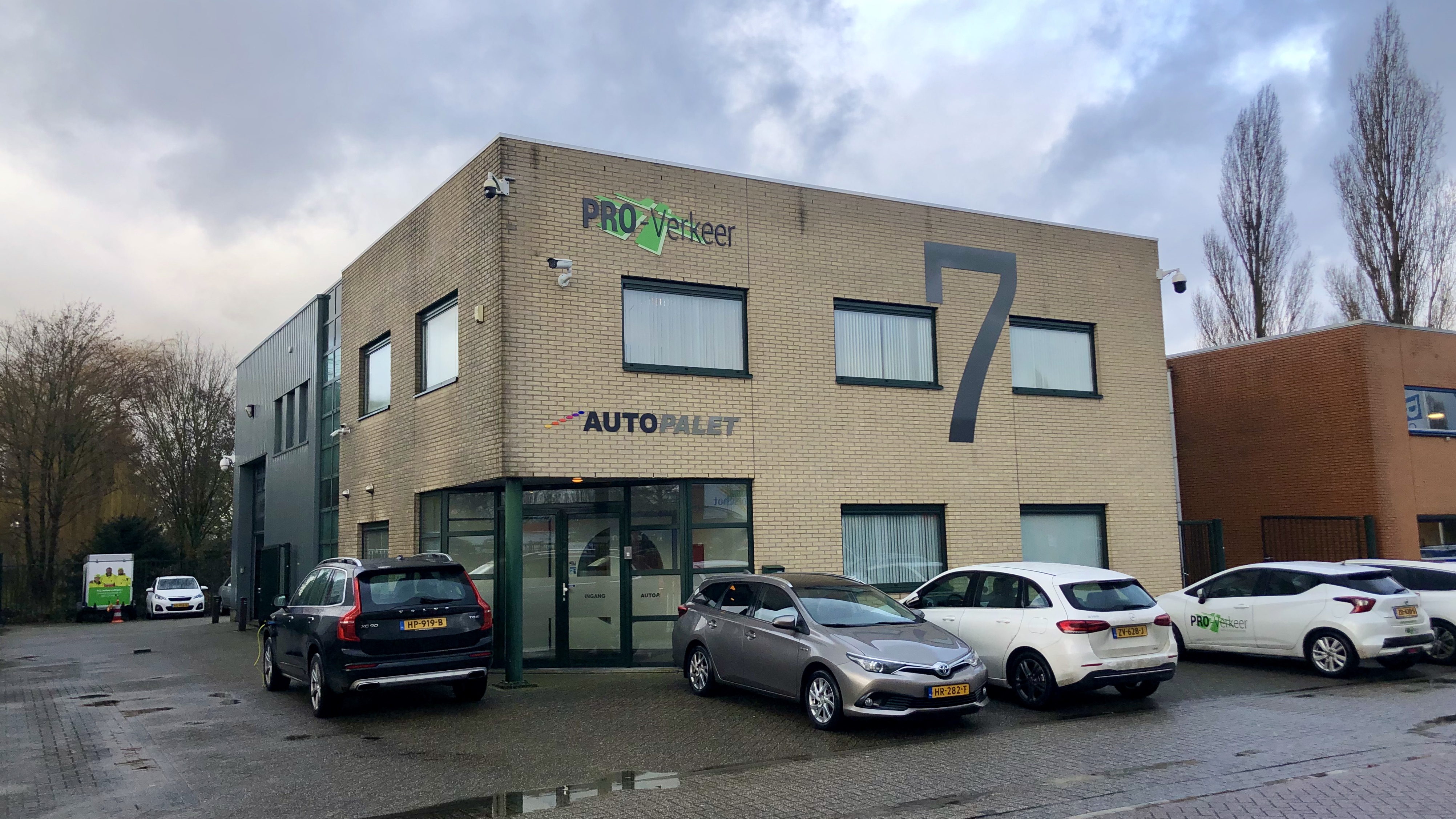 U kunt bij ons terecht voor wagenparkbeheer, lease en shortlease. U kunt bij ons terecht voor wagenparkbeheer, lease en shortlease.